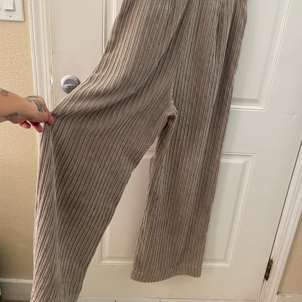 Urban outfitters wide leg cords size 6